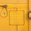Женская сумка Ashwood Leather D-70 Yellow изготовлена из натуральной кожи