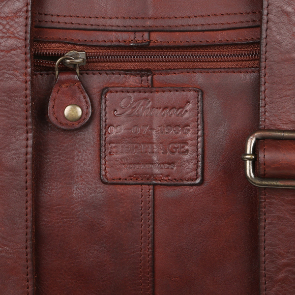 Рюкзак Ashwood Leather D-74 Cognac изготовлен из натуральной кожи