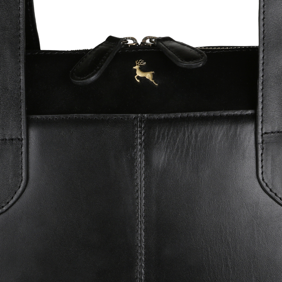 Женская сумка Ashwood Leather V-22 Black изготовлена из натуральной кожи