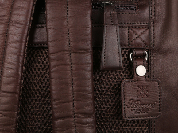Рюкзак Ashwood Leather W-70 Brown изготовлен из натуральной кожи