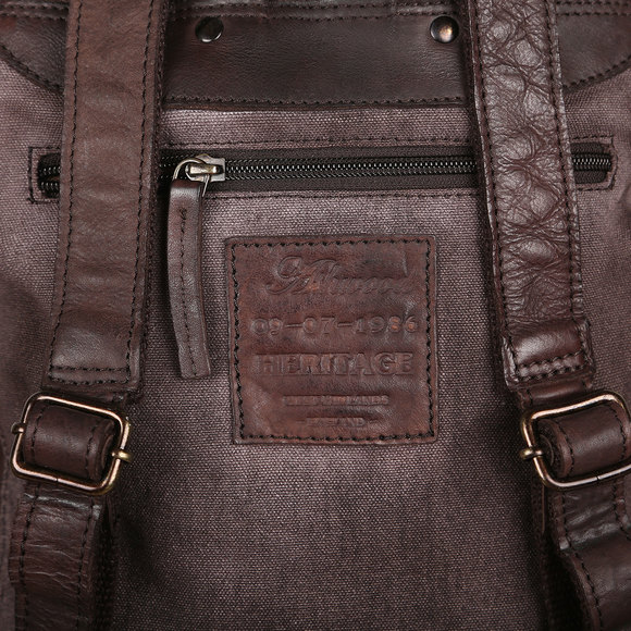 Рюкзак Ashwood Leather 7999 Brown изготовлен из натуральной кожи