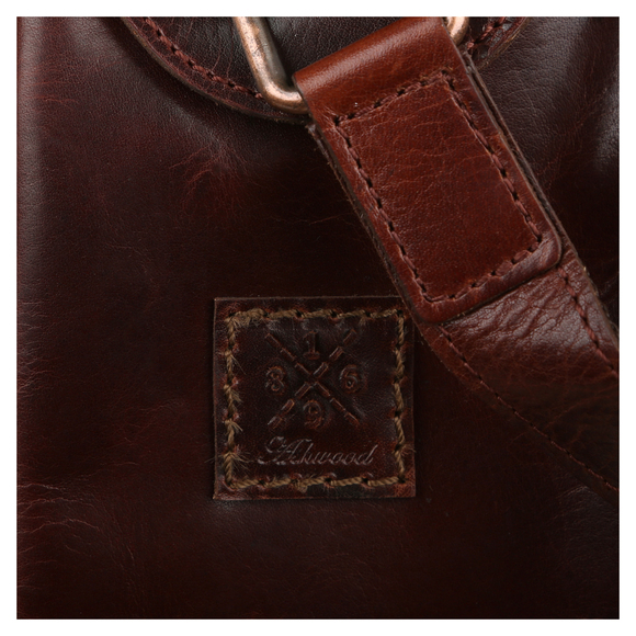Сумка-планшет Ashwood Leather Perry Vintage Tan изготовлена из натуральной кожи